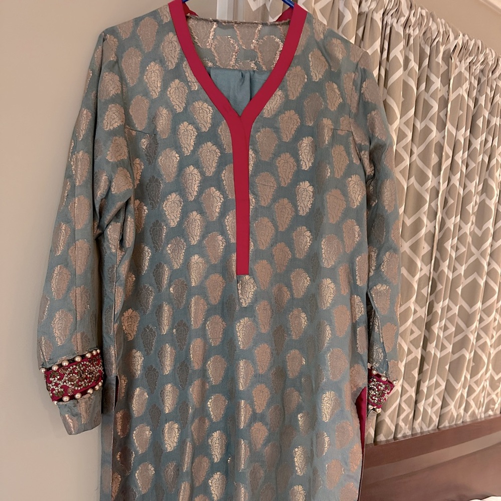 2 piece kameez trouser size large